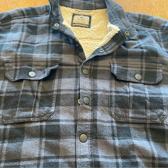 Marks Warehouse - Wind River Sherpa Lined Flannel Shacket - Picture 4 of 6